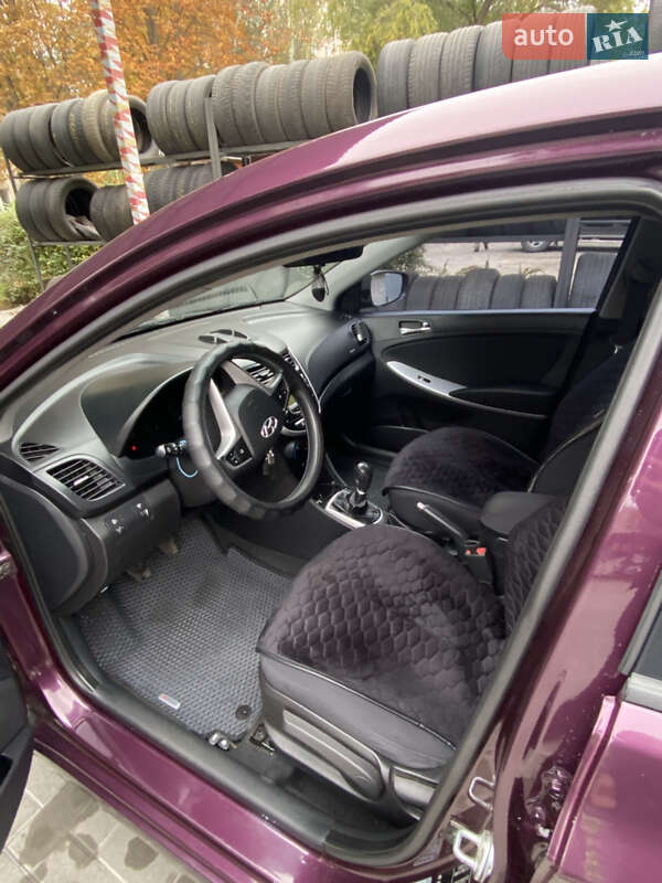 Седан Hyundai Accent 2011 в Запорожье