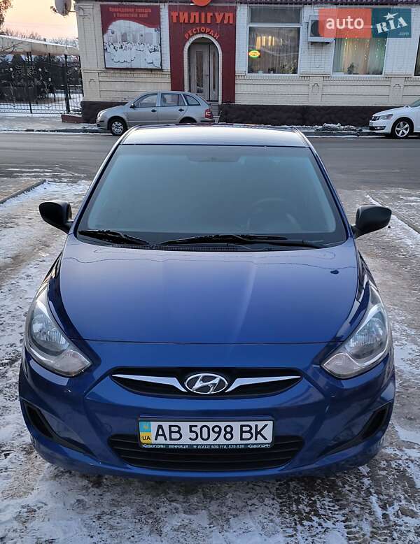 Седан Hyundai Accent 2011 в Ананьеве фото 2 Седан Hyundai Accent 2011 в Ананьеве