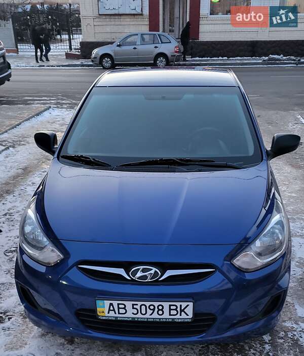 Седан Hyundai Accent 2011 в Ананьеве фото 12 Седан Hyundai Accent 2011 в Ананьеве