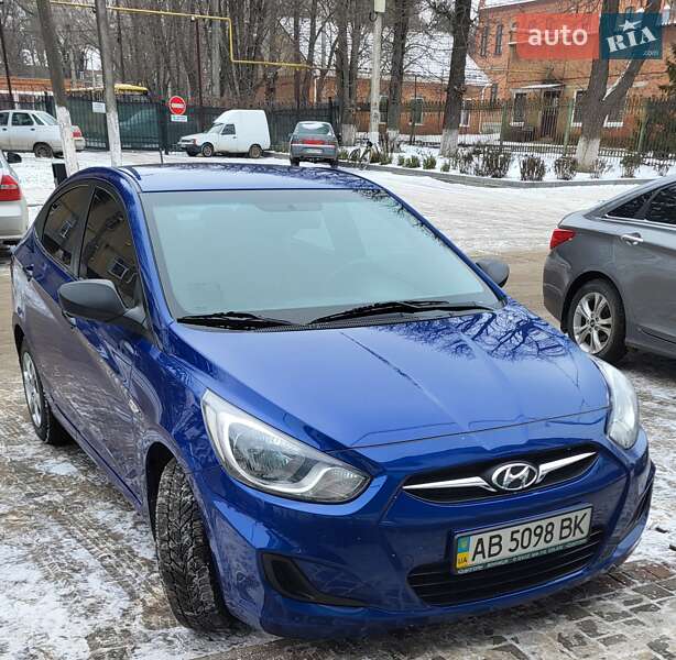 Седан Hyundai Accent 2011 в Ананьеве фото 22 Седан Hyundai Accent 2011 в Ананьеве