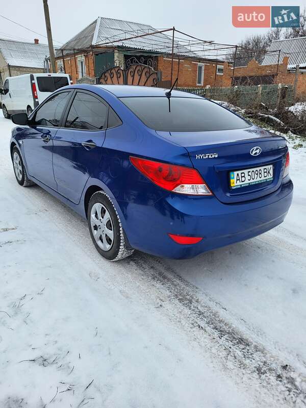Седан Hyundai Accent 2011 в Ананьеве фото 27 Седан Hyundai Accent 2011 в Ананьеве
