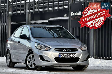 Седан Hyundai Accent 2013 в Киеве