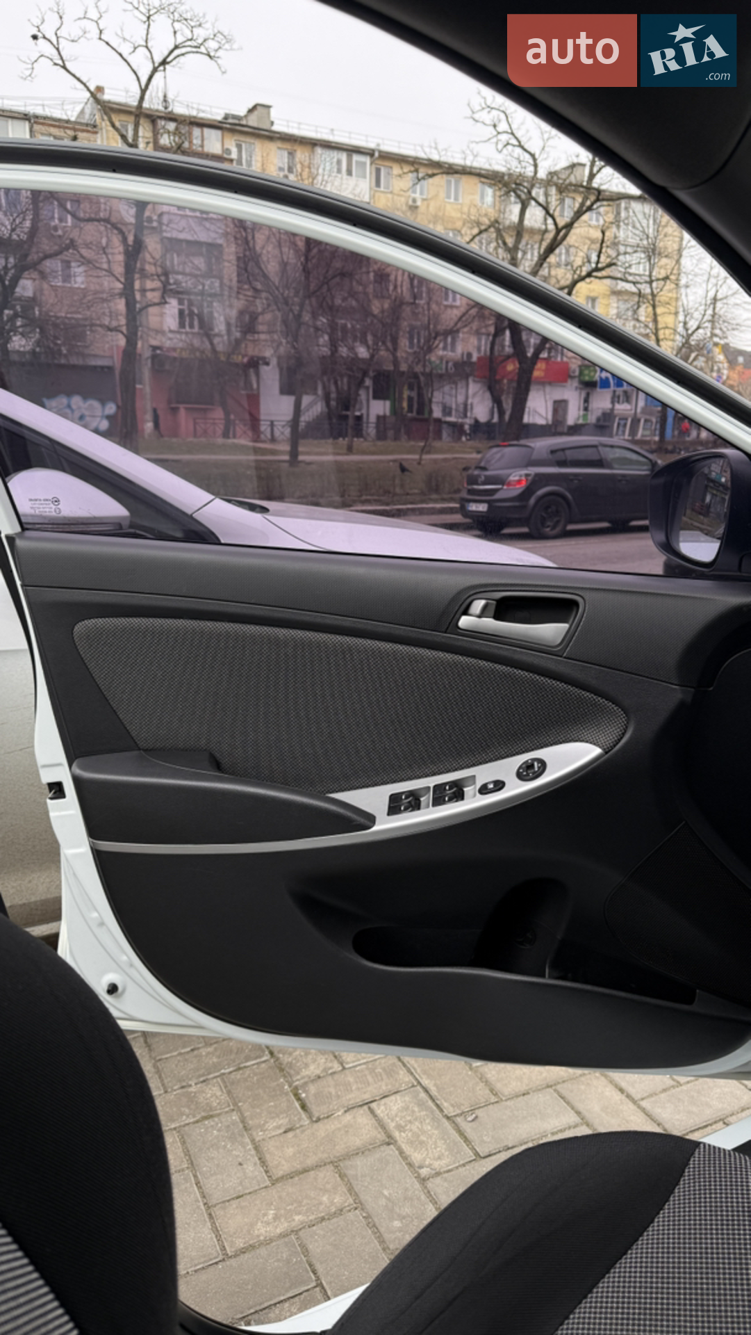 2013 Hyundai Accent - мініатюра 16
