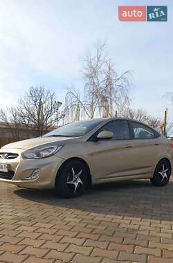 Седан Hyundai Accent 2012 в Измаиле
