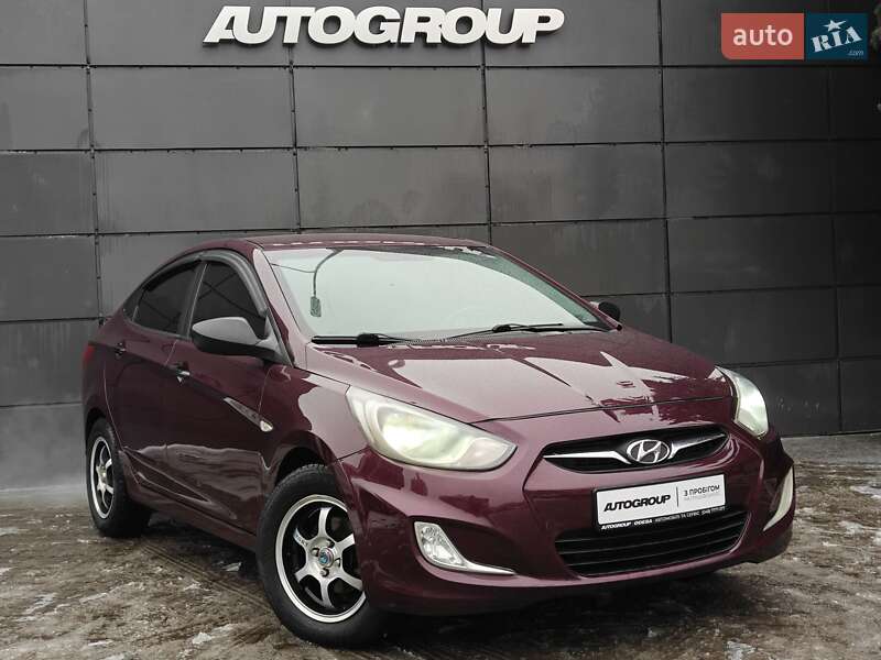 Седан Hyundai Accent 2013 в Одессе