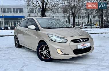 Седан Hyundai Accent 2011 в Києві