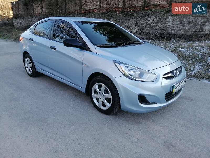 Седан Hyundai Accent 2012 в Запорожье