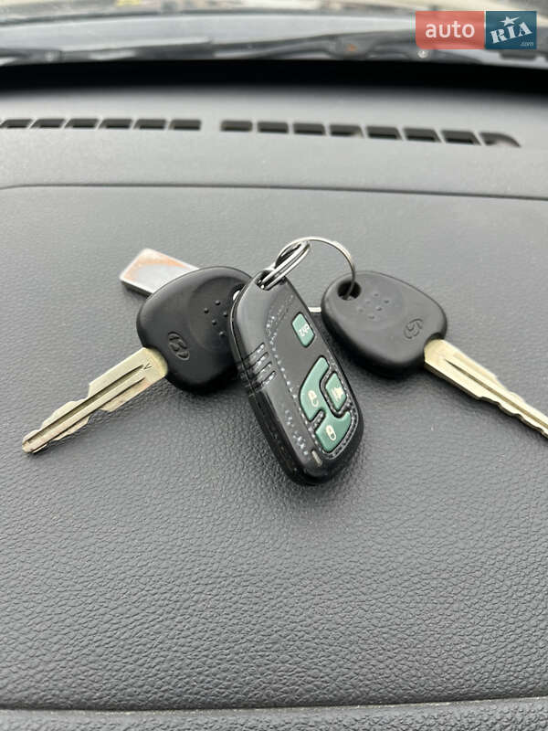 Хэтчбек Hyundai Accent 2007 в Сваляве