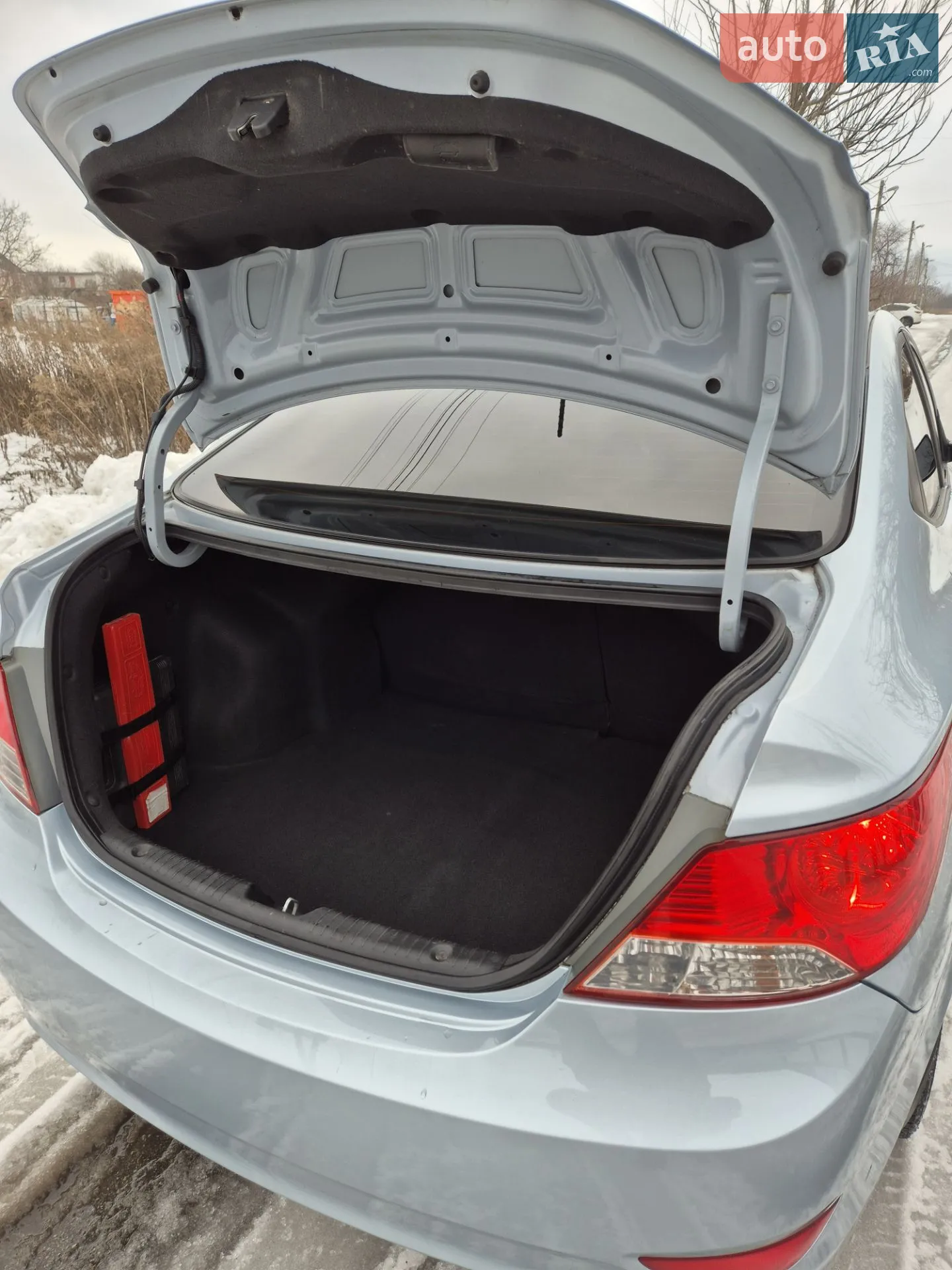 2011 Hyundai Accent - мініатюра 8