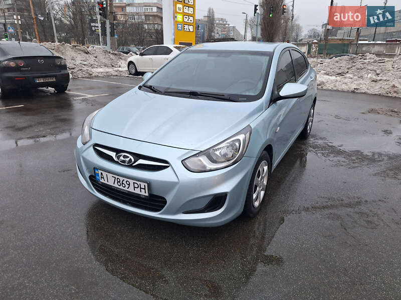 Hyundai Accent 2011 Hyundai Accent 2011