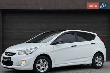 Хэтчбек Hyundai Accent 2012 в Николаеве