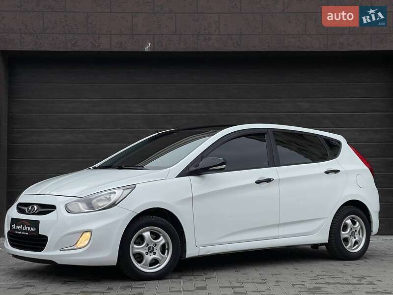 Hyundai Accent 2012 Hyundai Accent 2012