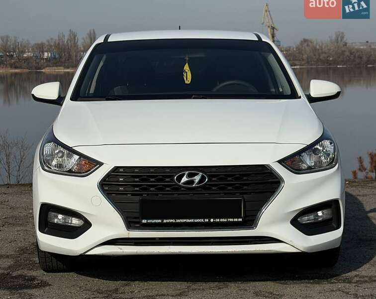 Седан Hyundai Accent 2017 в Днепре