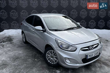 Седан Hyundai Accent 2012 в Киеве