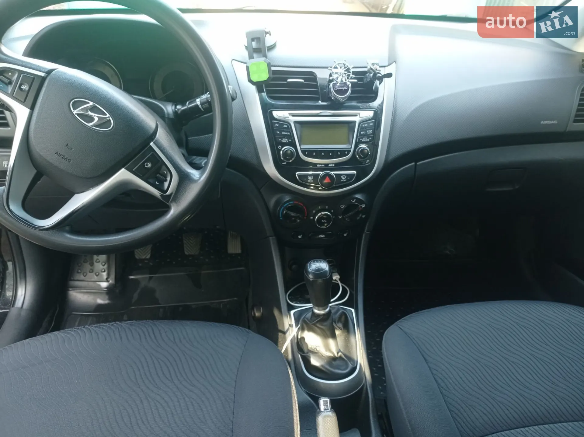 2012 Hyundai Accent - мініатюра 11
