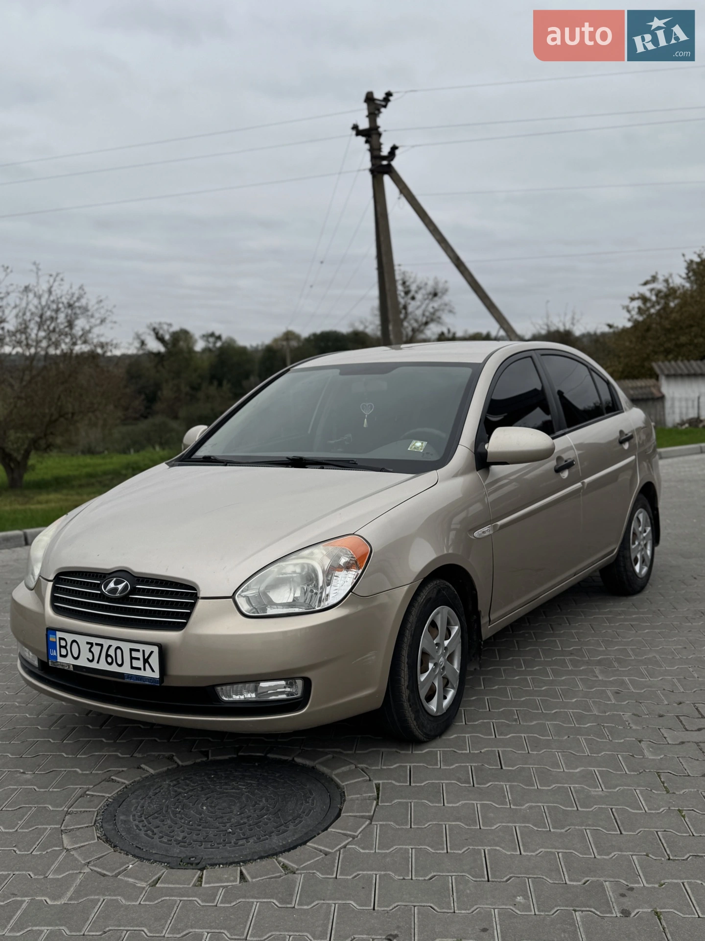 2010 Hyundai Accent - мініатюра 3