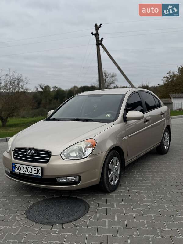 Седан Hyundai Accent 2010 в Шумске фото 3 Седан Hyundai Accent 2010 в Шумске