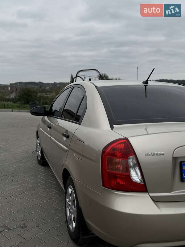 Седан Hyundai Accent 2010 в Шумске фото 5 Седан Hyundai Accent 2010 в Шумске