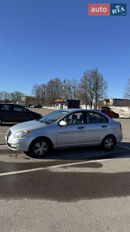 Седан Hyundai Accent 2008 в Ровно