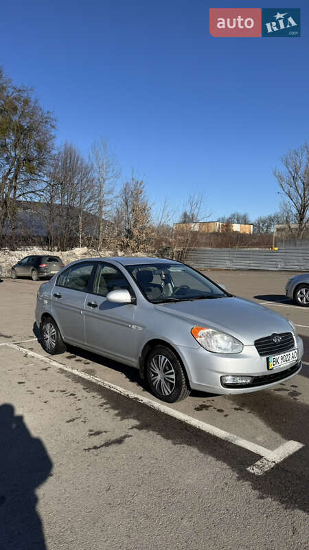 Седан Hyundai Accent 2008 в Ровно
