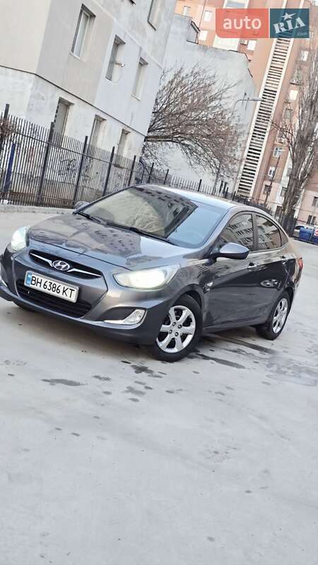 Седан Hyundai Accent 2012 в Одессе