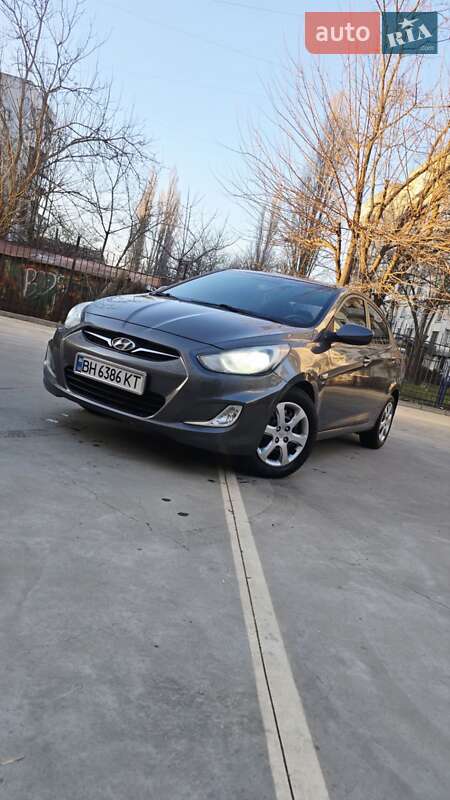 Седан Hyundai Accent 2012 в Одессе
