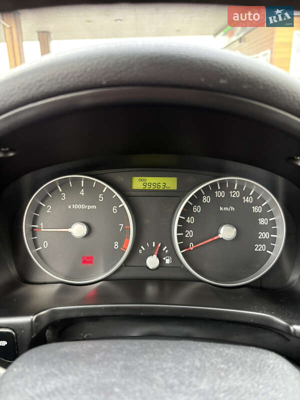 Седан Hyundai Accent 2008 в Конотопе