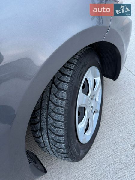 Хэтчбек Hyundai Accent 2014 в Одессе