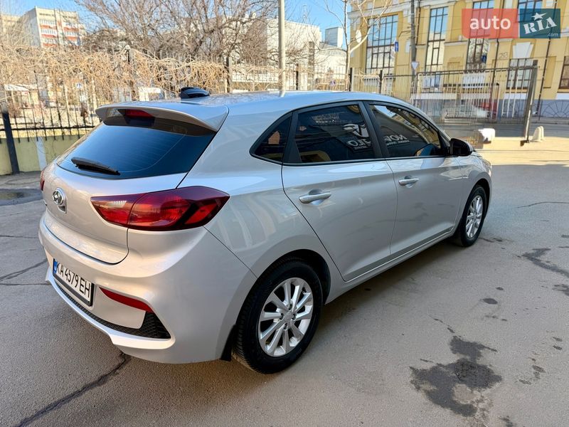Седан Hyundai Accent 2018 в Киеве