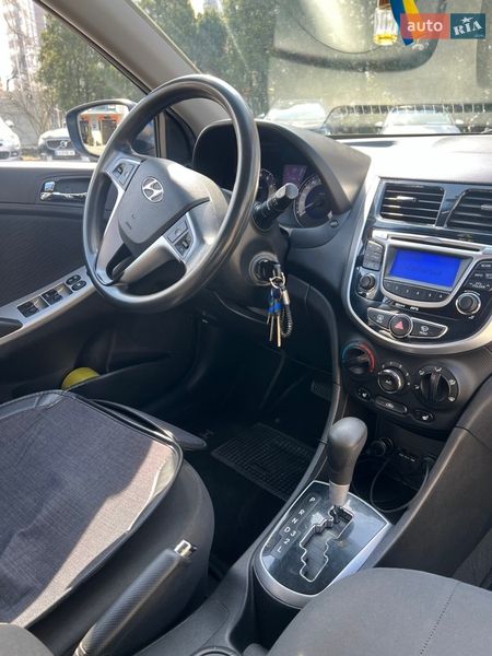 Седан Hyundai Accent 2013 в Одессе