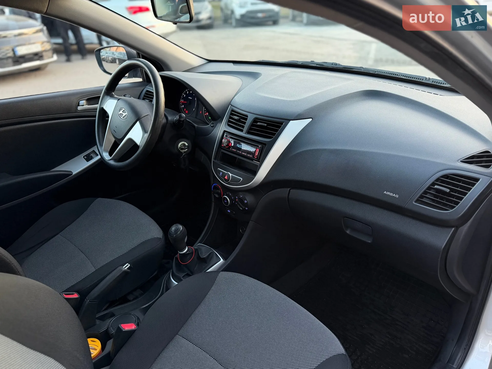 2011 Hyundai Accent - мініатюра 24