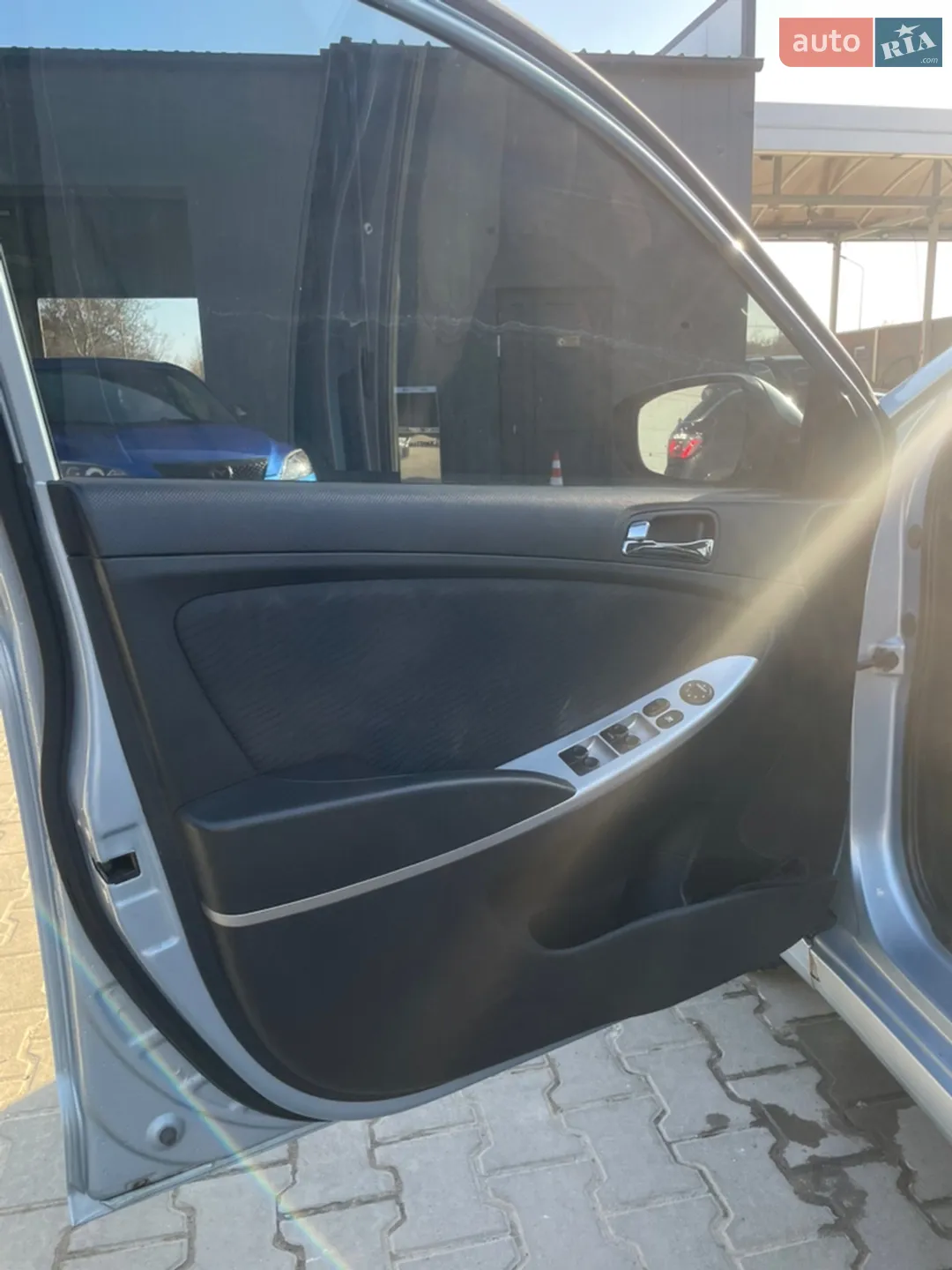 2012 Hyundai Accent - мініатюра 13