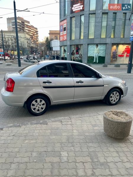 Седан Hyundai Accent 2009 в Дніпрі