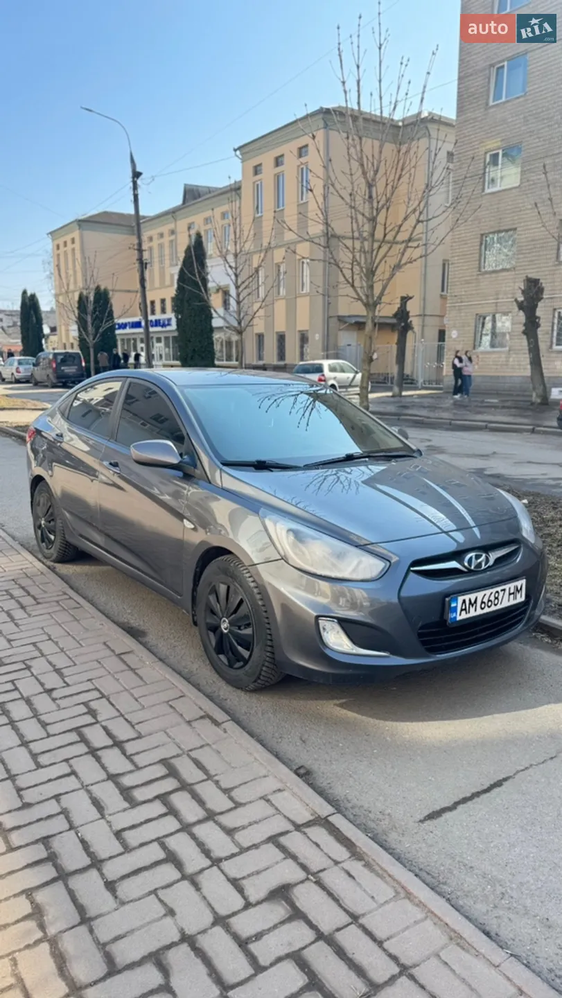2013 Hyundai Accent - мініатюра 12