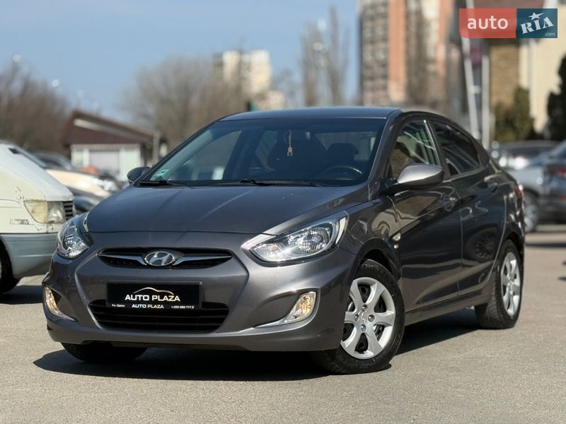 Hyundai Accent 2011