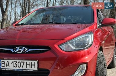Седан Hyundai Accent 2013 в Жовтих Водах