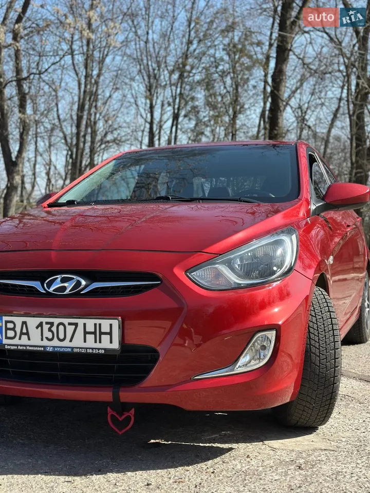 2012 Hyundai Accent - мініатюра 5