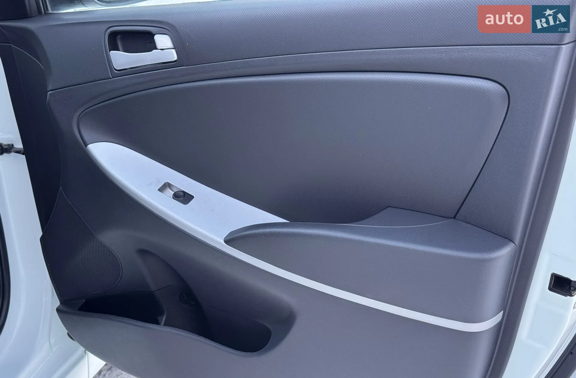 2012 Hyundai Accent - мініатюра 15