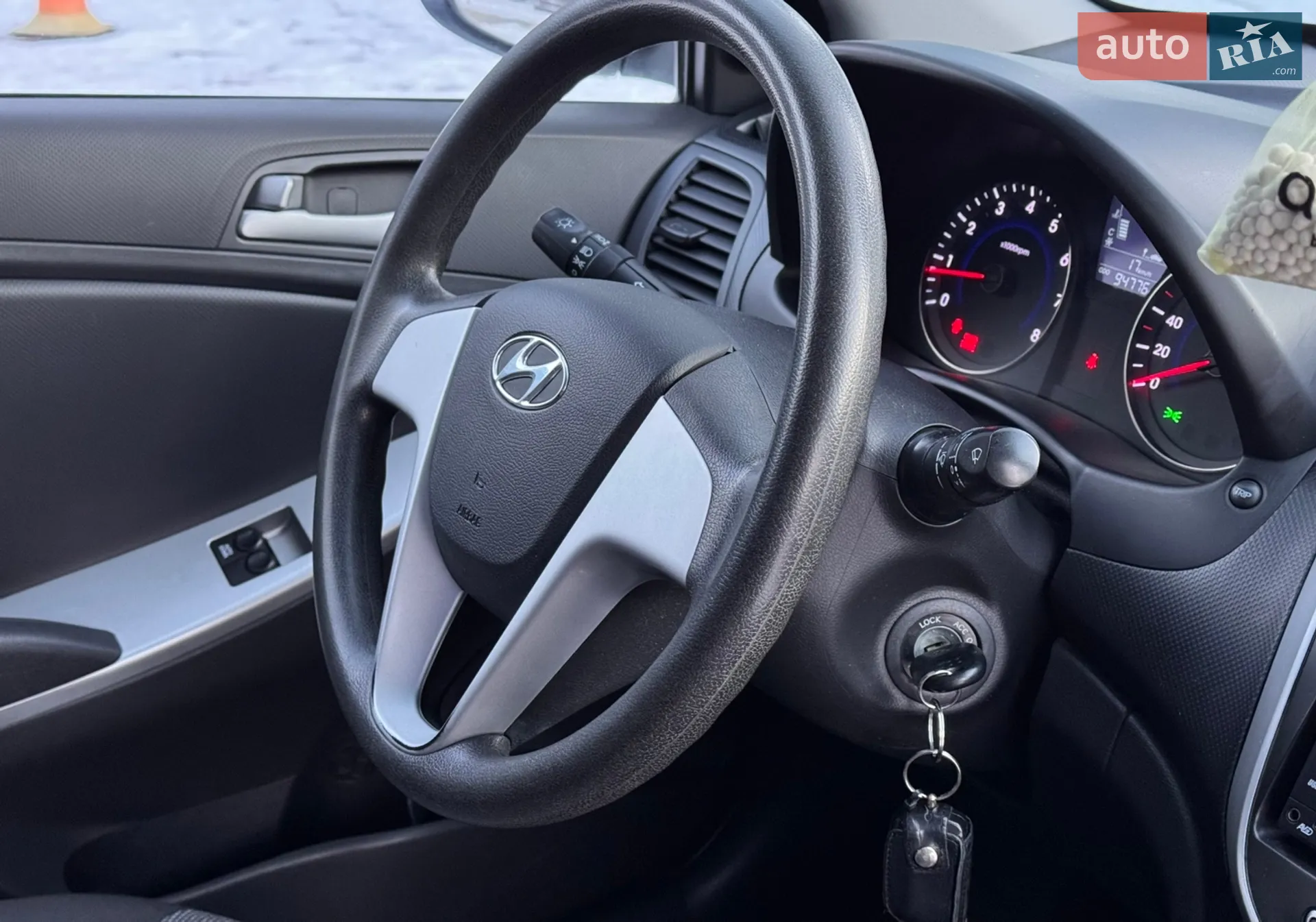 2012 Hyundai Accent - мініатюра 21