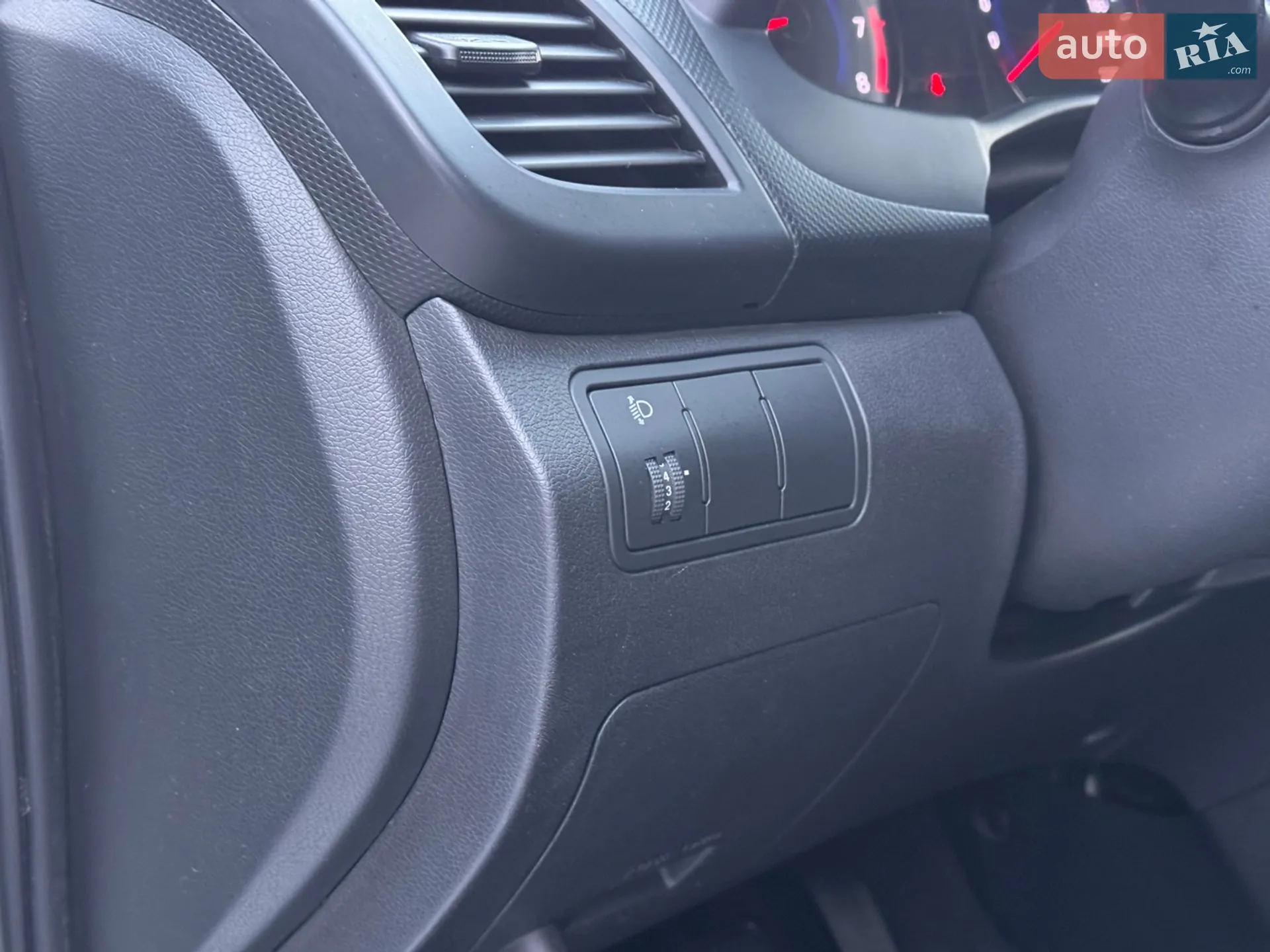 2012 Hyundai Accent - мініатюра 25