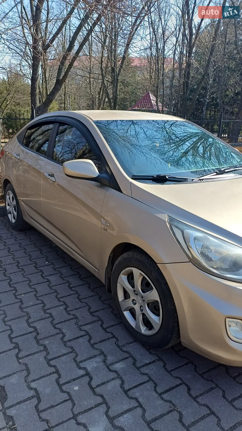 2012 Hyundai Accent - мініатюра 28