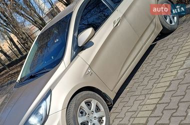 Седан Hyundai Accent 2012 в Миргороде