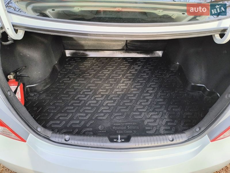 Седан Hyundai Accent 2013 в Луцке