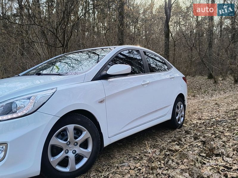 Седан Hyundai Accent 2013 в Луцке