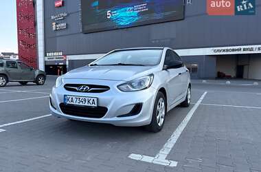 Седан Hyundai Accent 2011 в Киеве