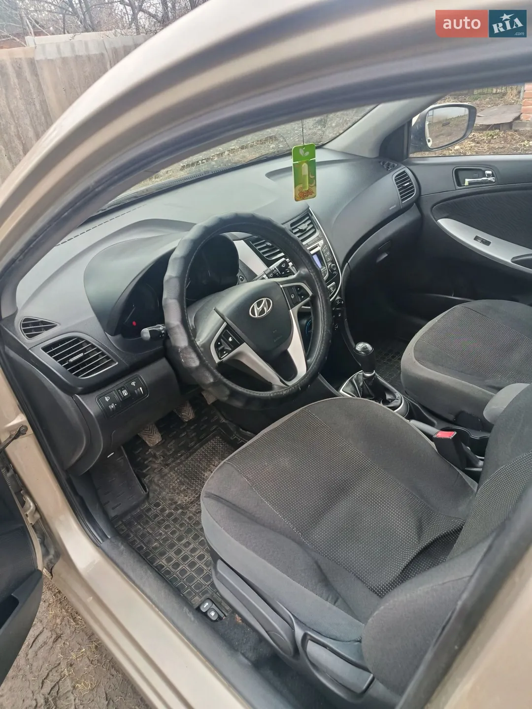 2011 Hyundai Accent - мініатюра 4
