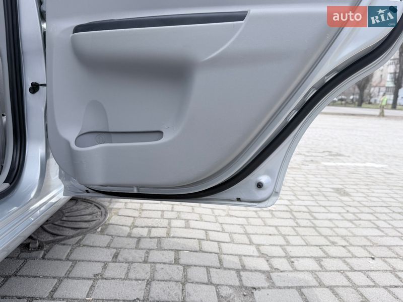 Седан Hyundai Accent 2008 в Дніпрі