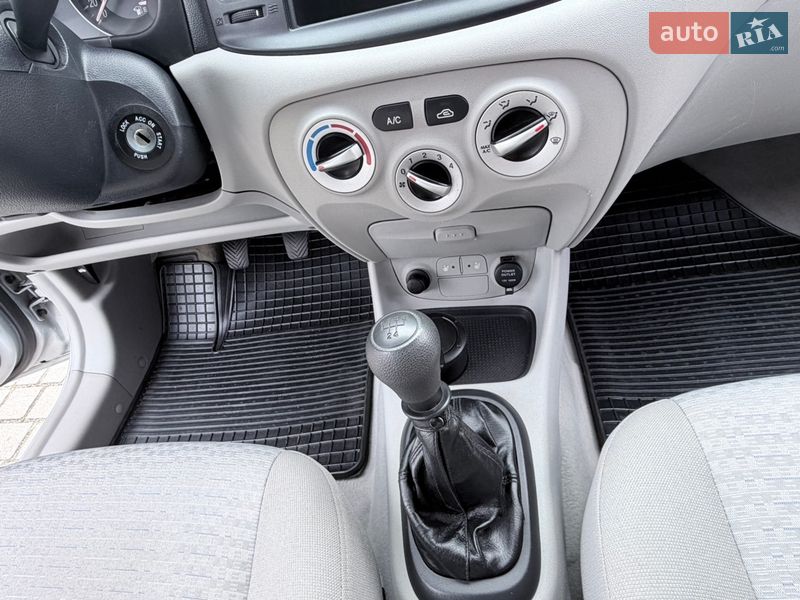 Седан Hyundai Accent 2008 в Дніпрі