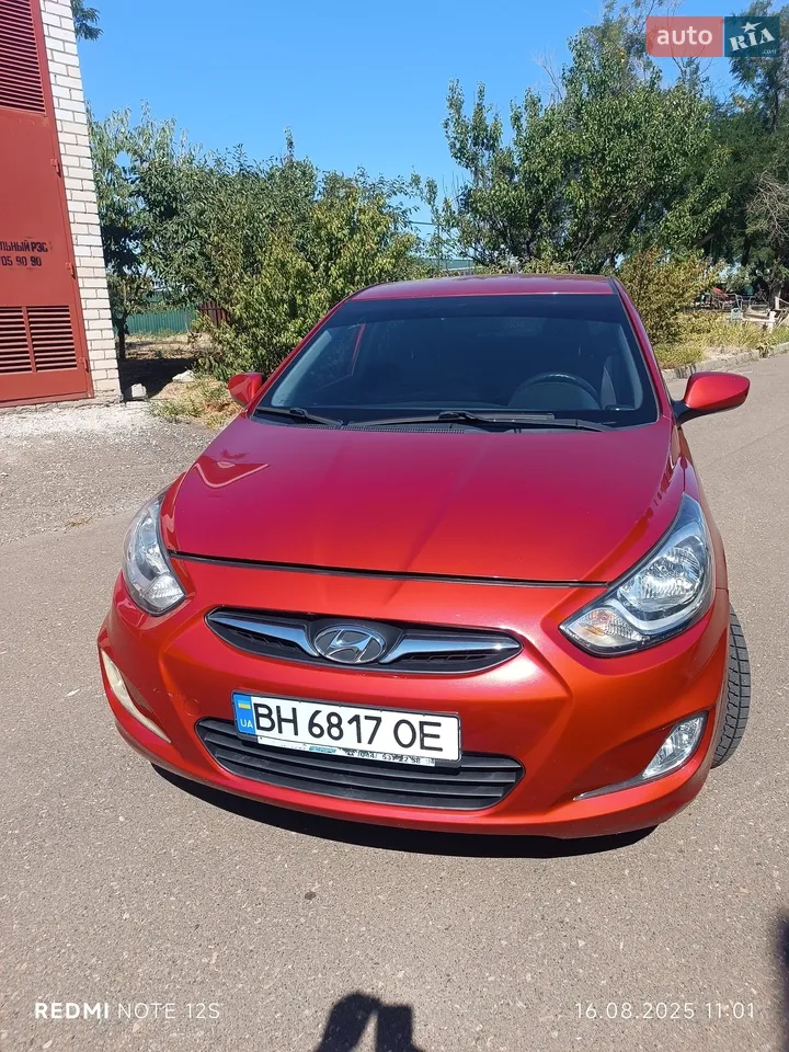 2011 Hyundai Accent - мініатюра 21