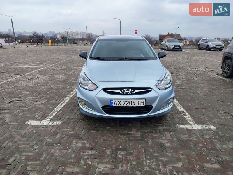 Hyundai Accent 2011 Hyundai Accent 2011